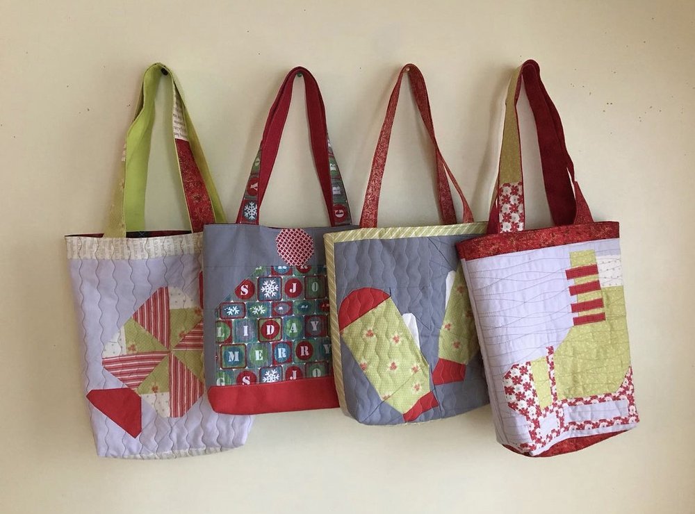 quiltmaniack quiltmas tote bags 1.jpeg