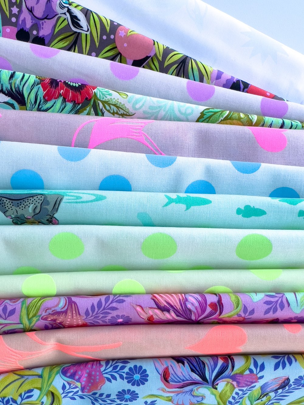 choosing fabric for quilt.jpg