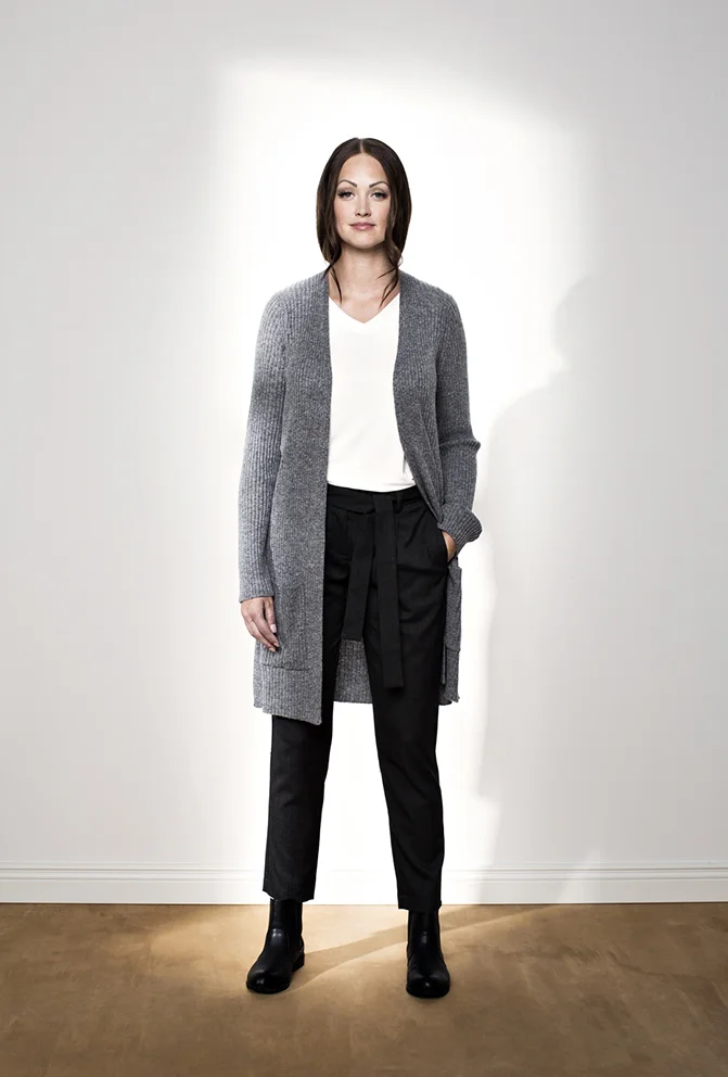 Seppala lookbook -harmaa neuletakki NEW.jpg