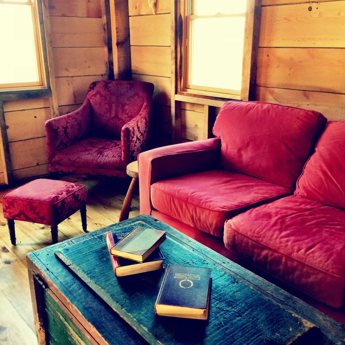 Hobbes's Box in the Book Barn