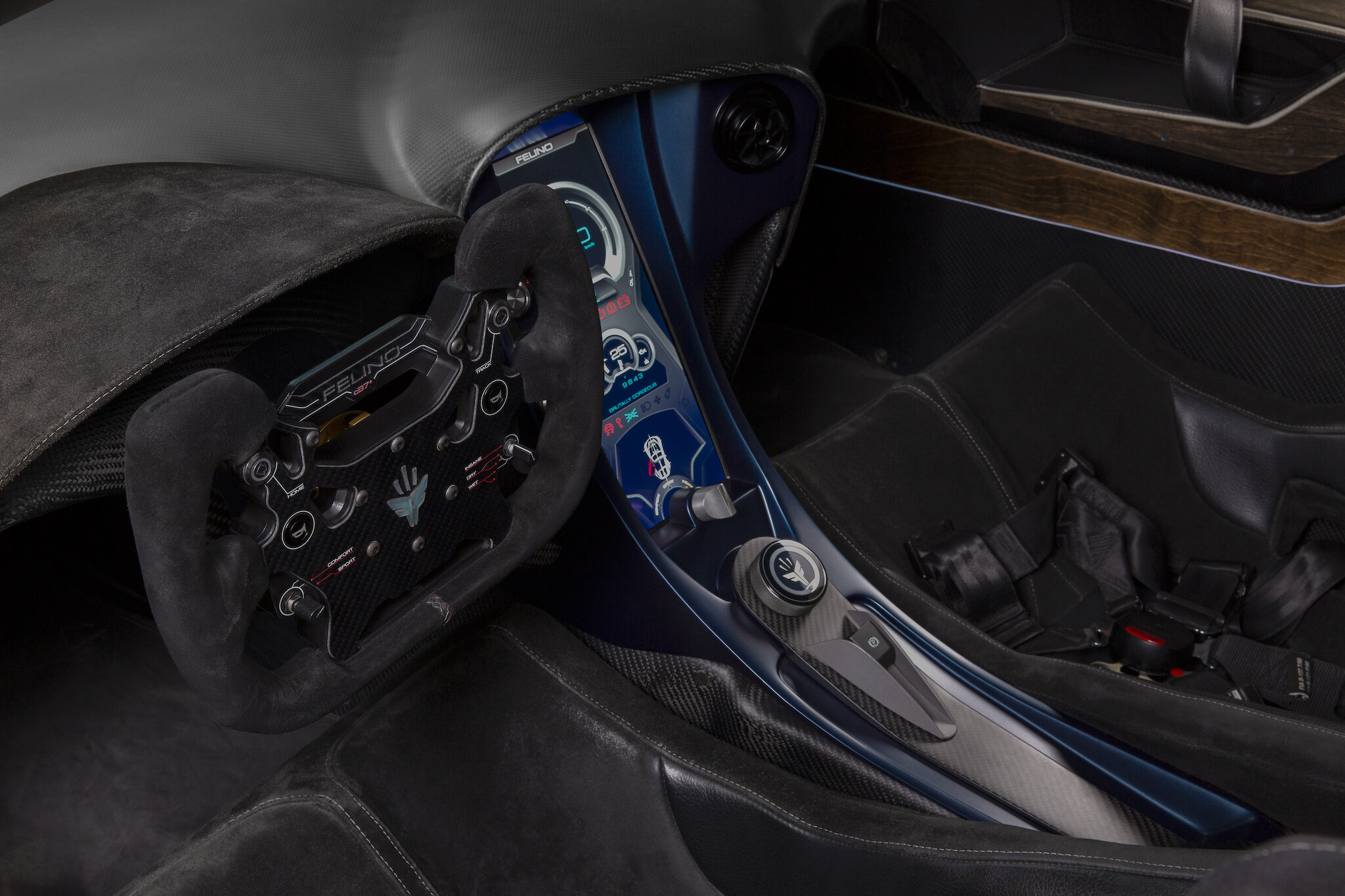 Felino Interior shoot driver side wheel-1172.jpg