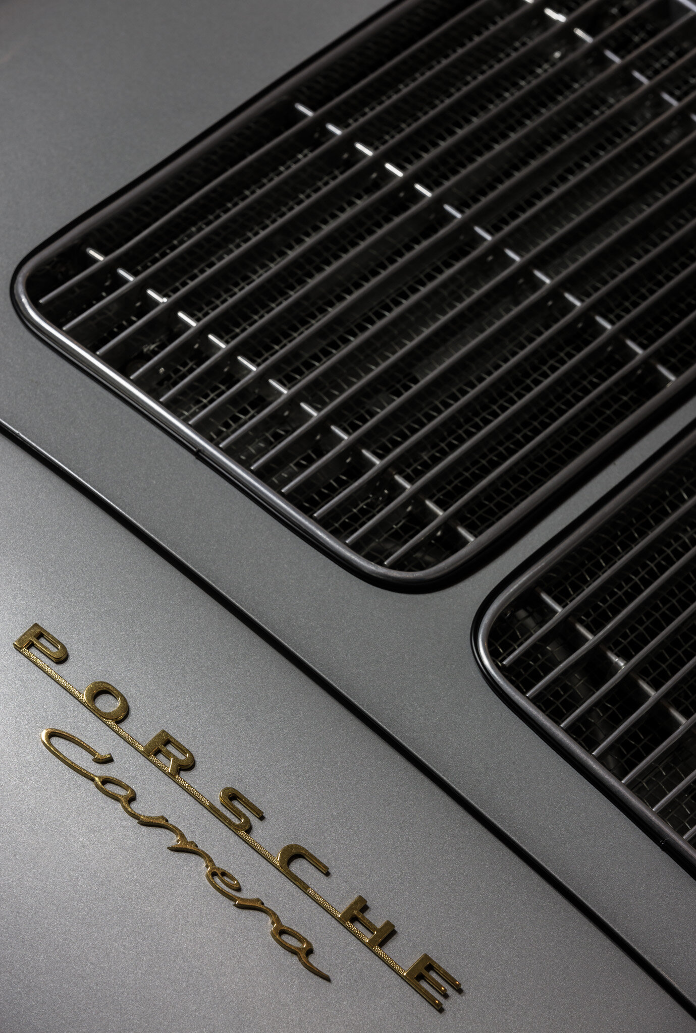 Porsche Carrera grill.jpg