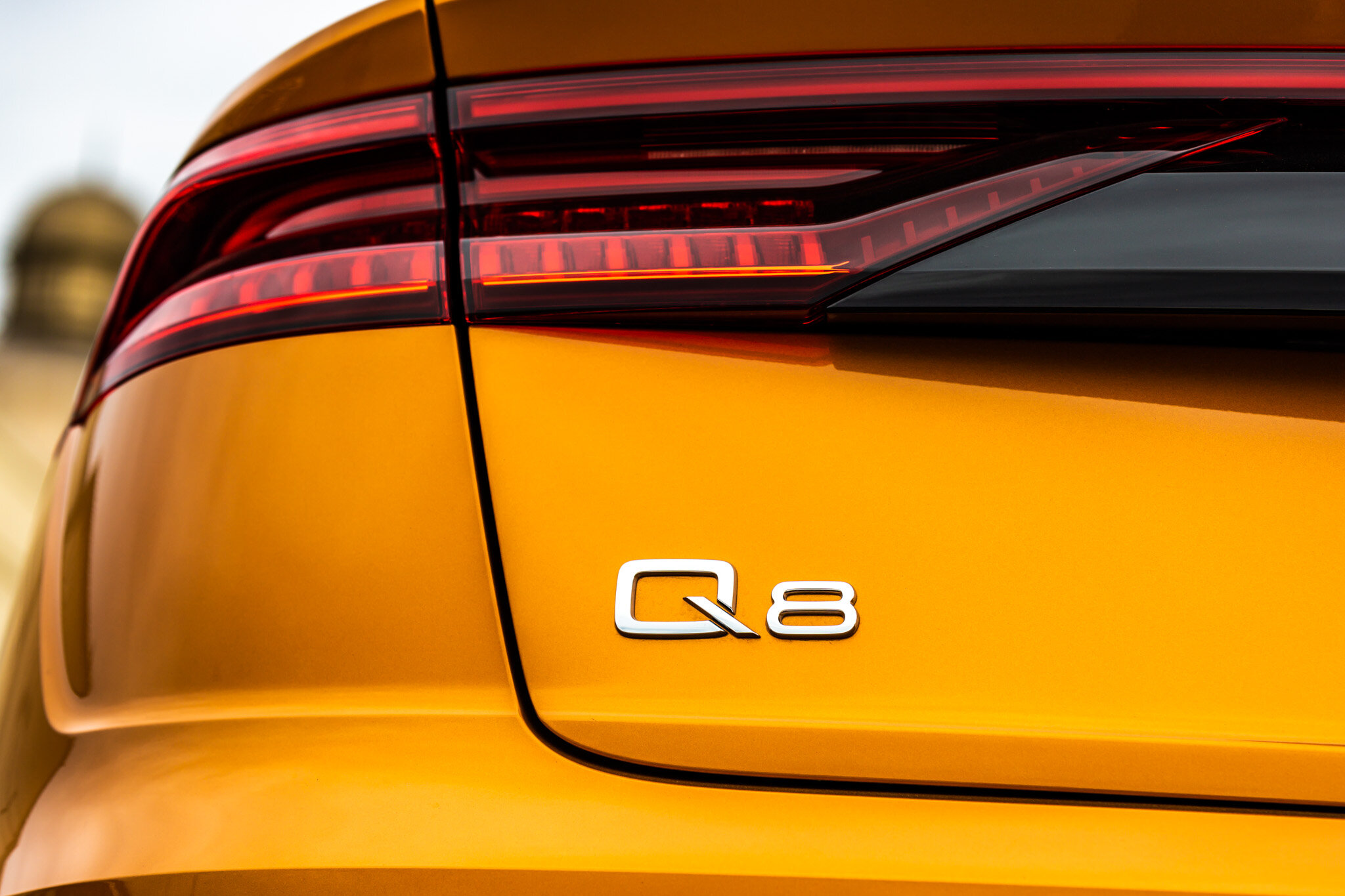 Audi Q8-.jpg