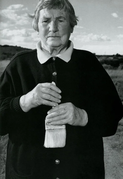 15-agnes-martin-mary-ellen-mark-1.jpg