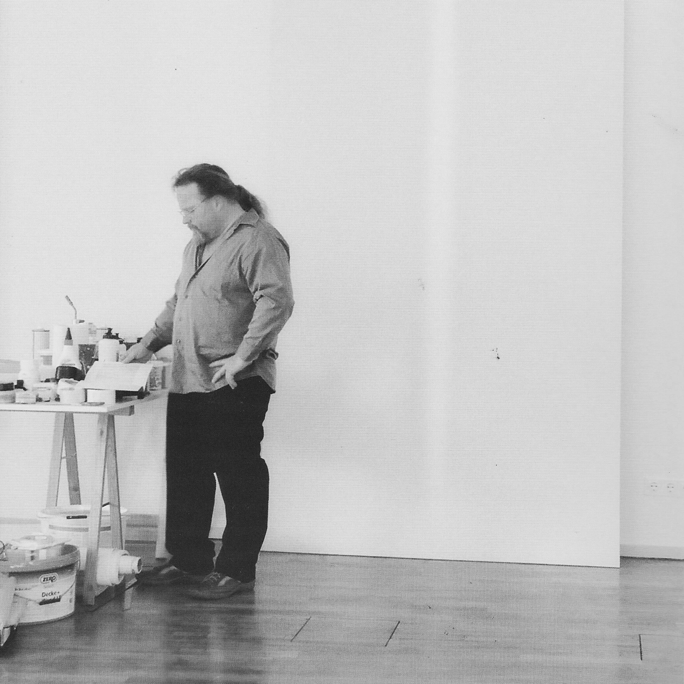 Artist-portrait_Udo-Noger.jpg