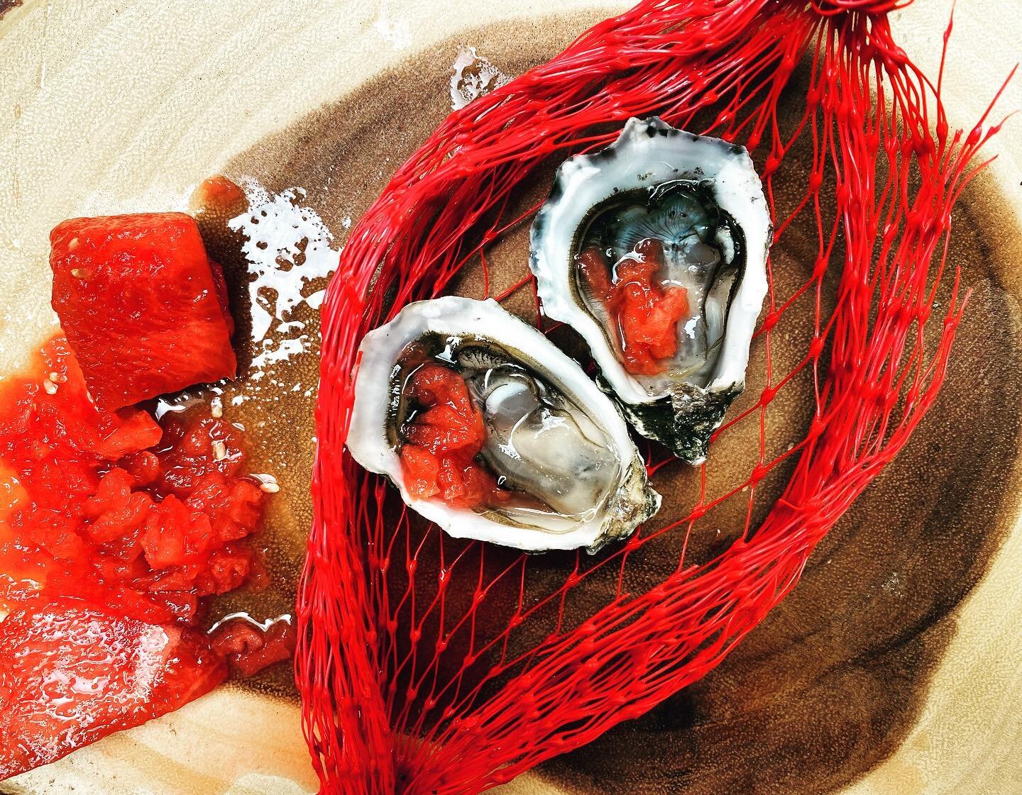 Have you tried watermelon with your oysters? 
Pacific oysters naturally have a melon finish, why not amp it up? 

Try it out! 

#mussels #shipping #overnightshipping #tistheseason #oysters #clams #penncoveshellfish #penncove #farmtotable #freshseafoo