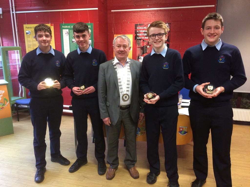TY Longford Library Battle of Wits Table Quiz winners.jpg