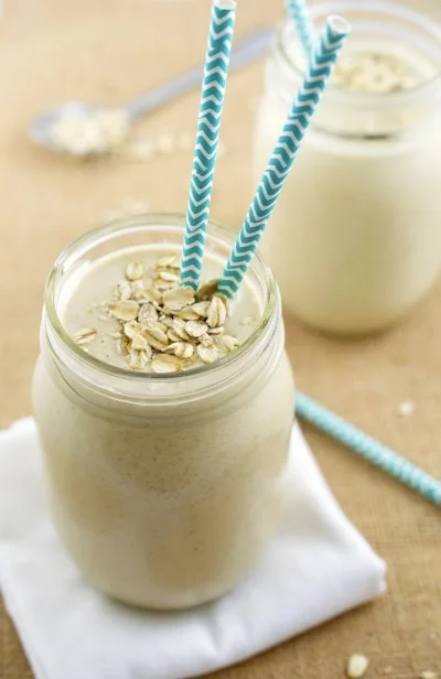 PeanutButterOatmealSmoothie.jpg