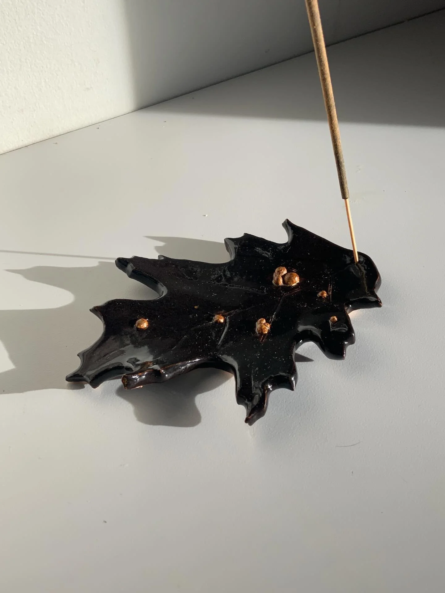 May 9-10 mark your calendars! I&rsquo;ll be at @basilicahudson Farm &amp; Flea. I have all the classic clay incense burners and a few new goodies to share. These ceramic oak leaves are glazed with a stunning rich dark brown, a glaze my pal @asienka__