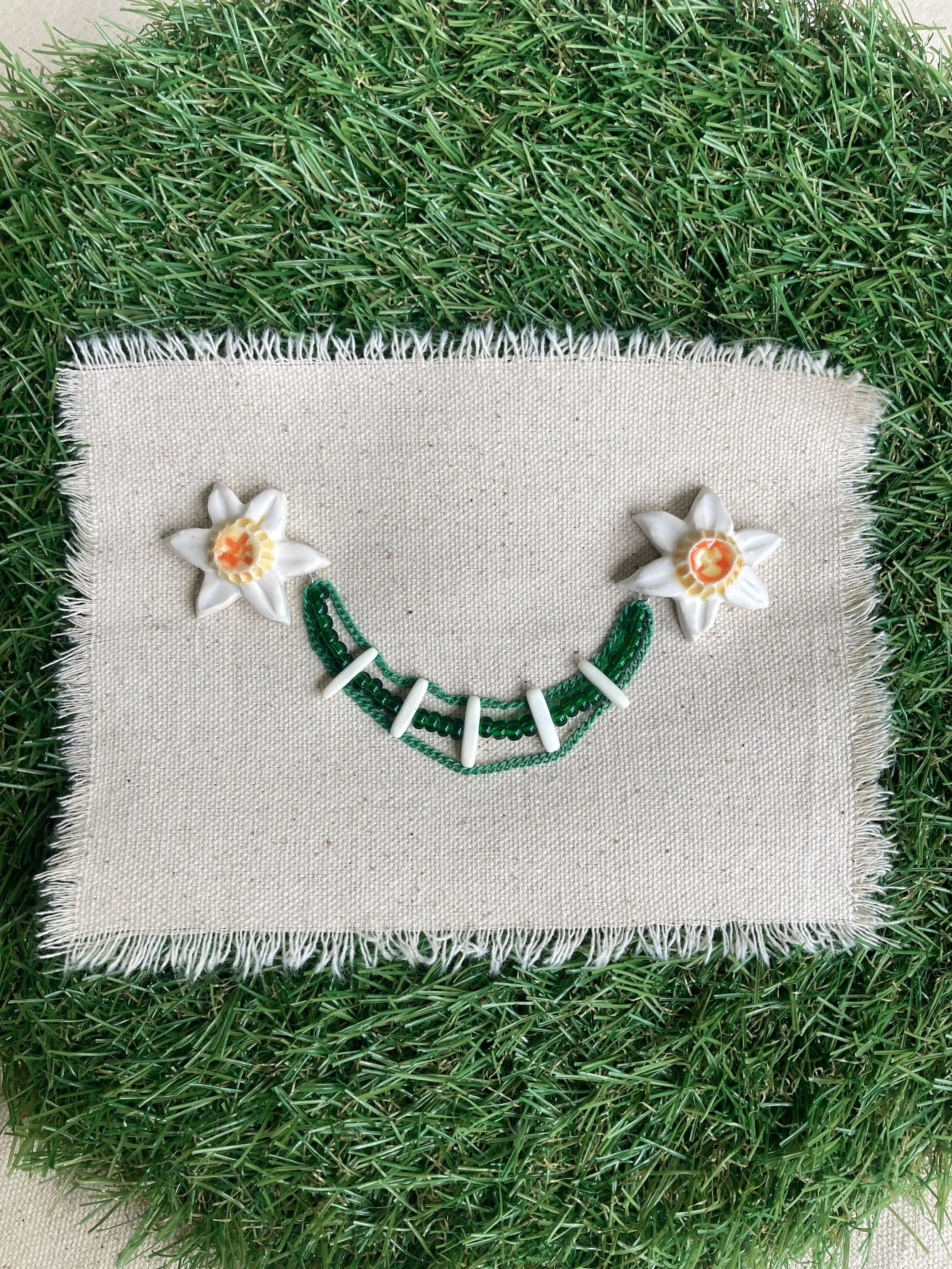 This coming Mother&rsquo;s Day weekend May 9-10 come find me at @basilicahudson host by @likemindedobjects for Farm &amp; Flea. Special guest in attendance my own mom @janeelsimpson. 💚