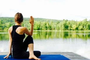yoga-1812695_1280.jpeg