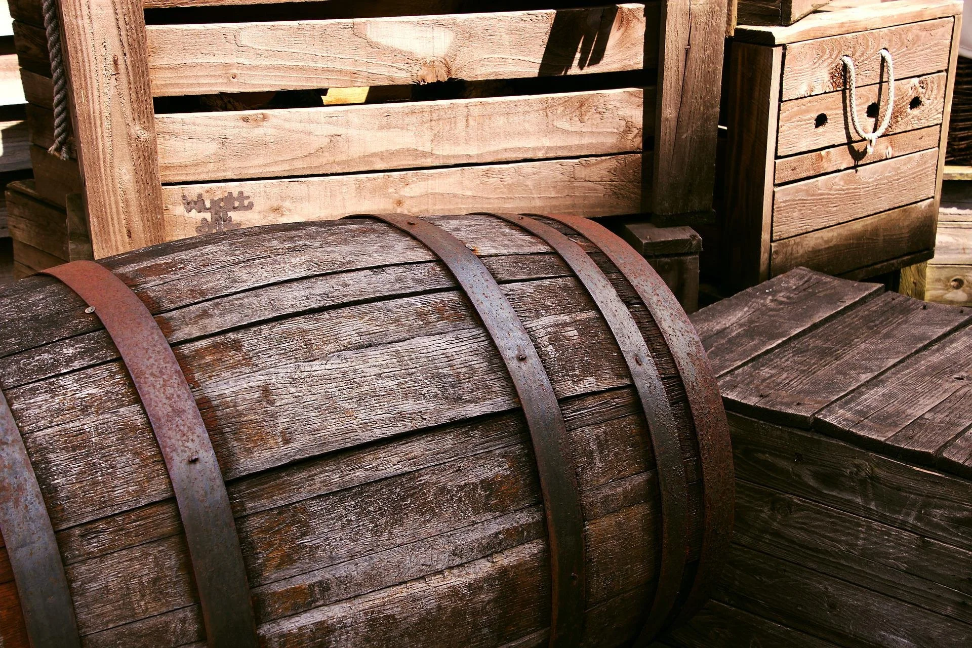 barrel-2635112_1920.jpg