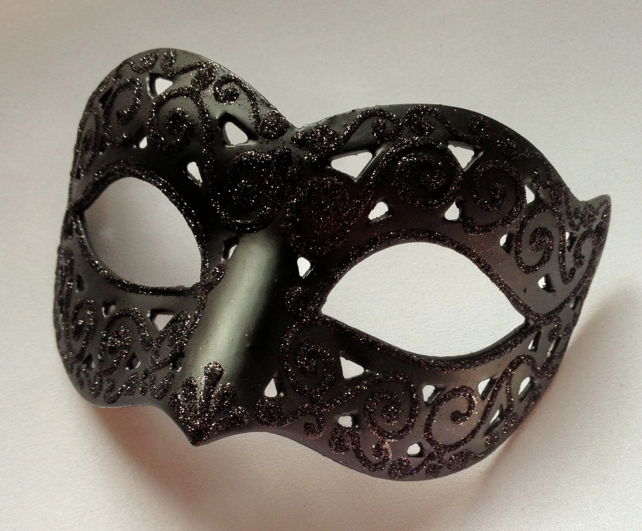 MASQUERADE MASK