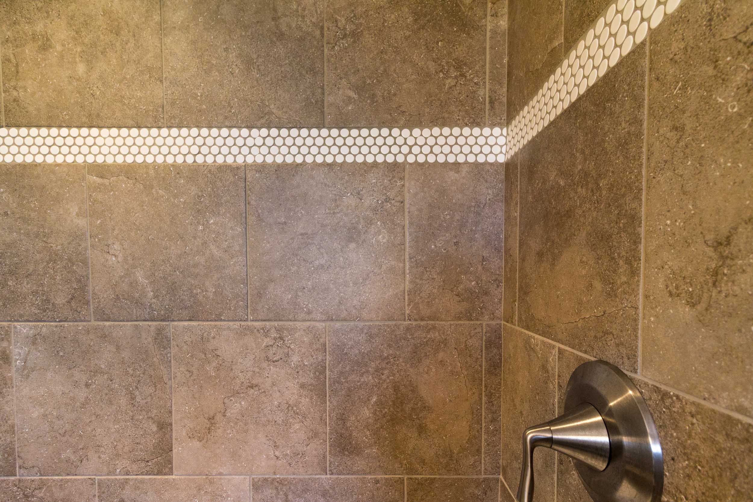Kitchen And Bathroom Tile Design, What Color Grout With White Shower Tile