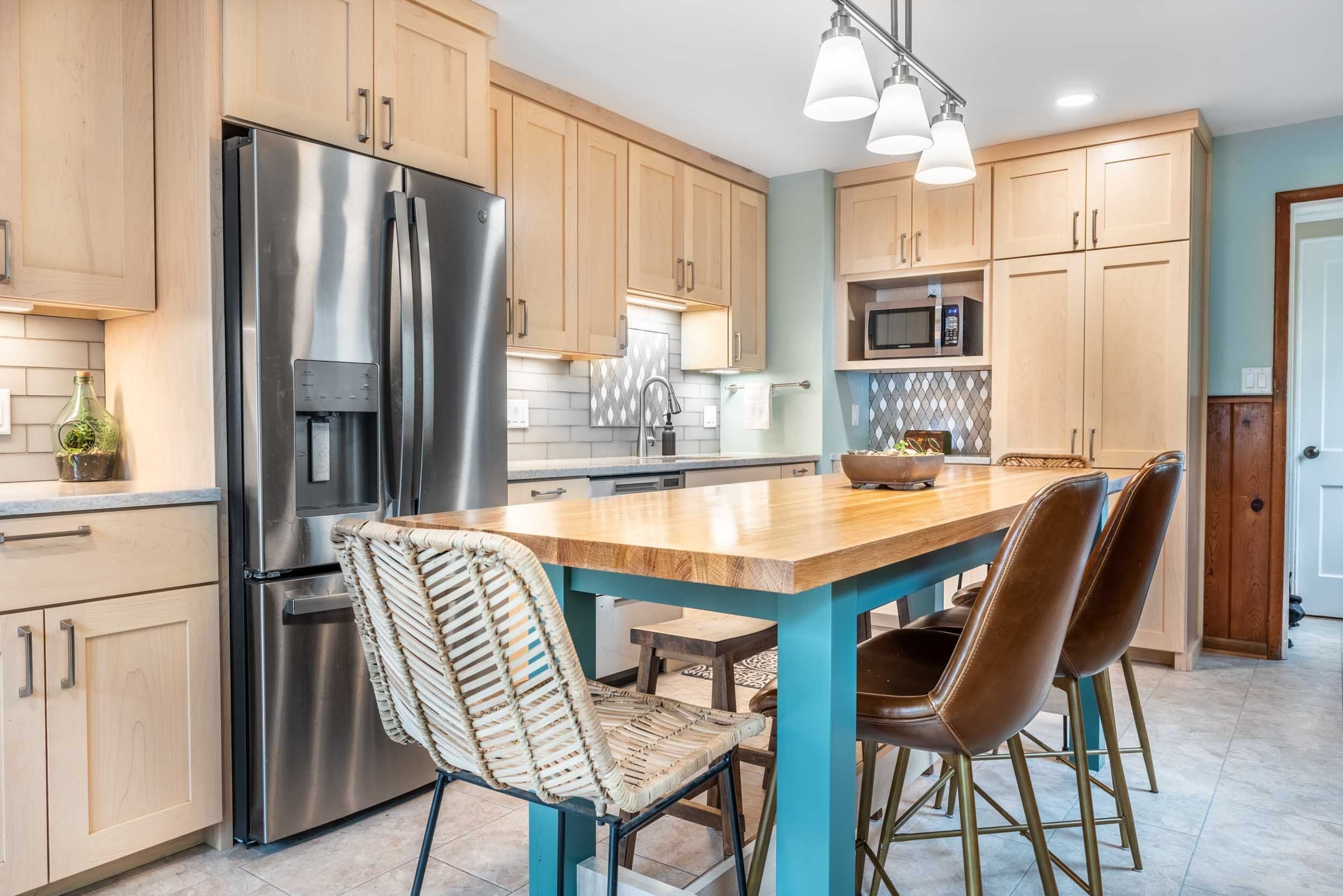 Maximizing Your Small Apartment Kitchen: Functional Countertop Appliances