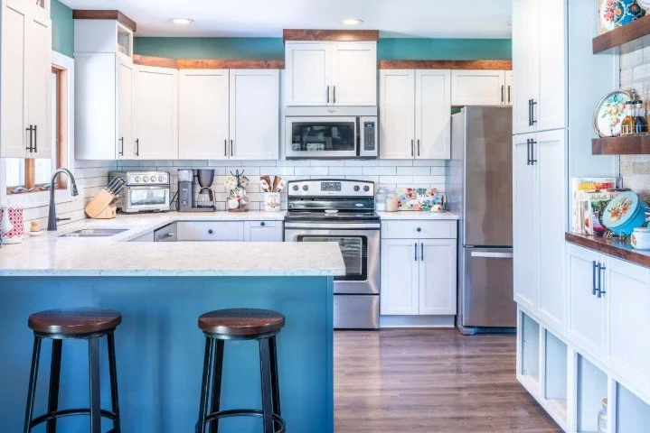 Partial kitchen remodel with new backsplash tile