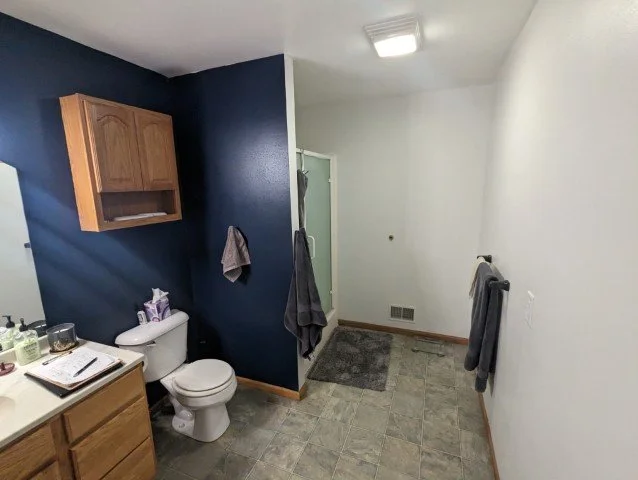 Too much walkway and not enough shower