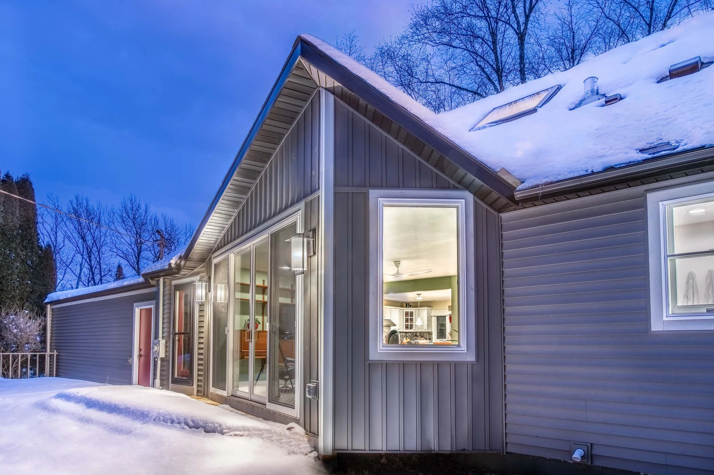 This addtion bumps out only a few feet with dramatic results