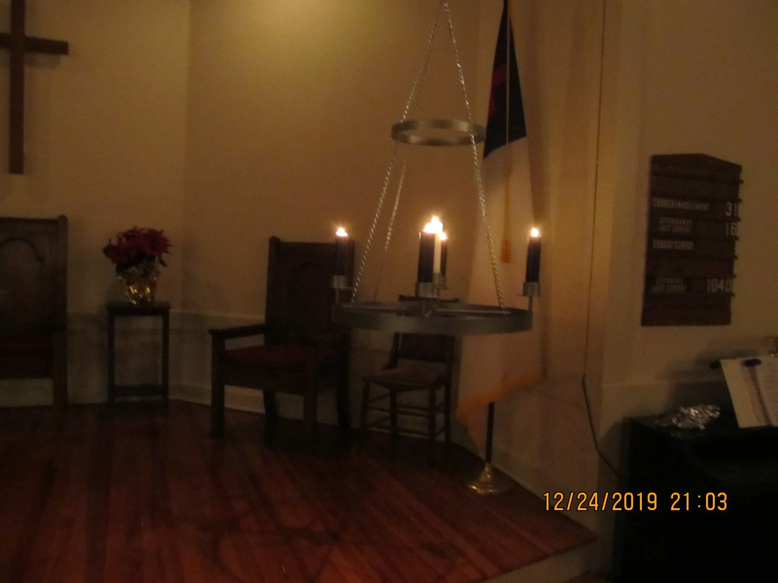 December 24 Candlelight Service