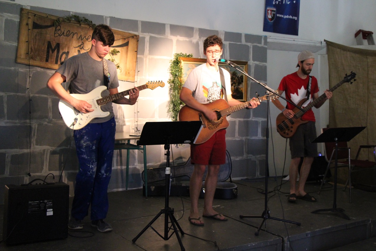 Ben with worship team.jpg