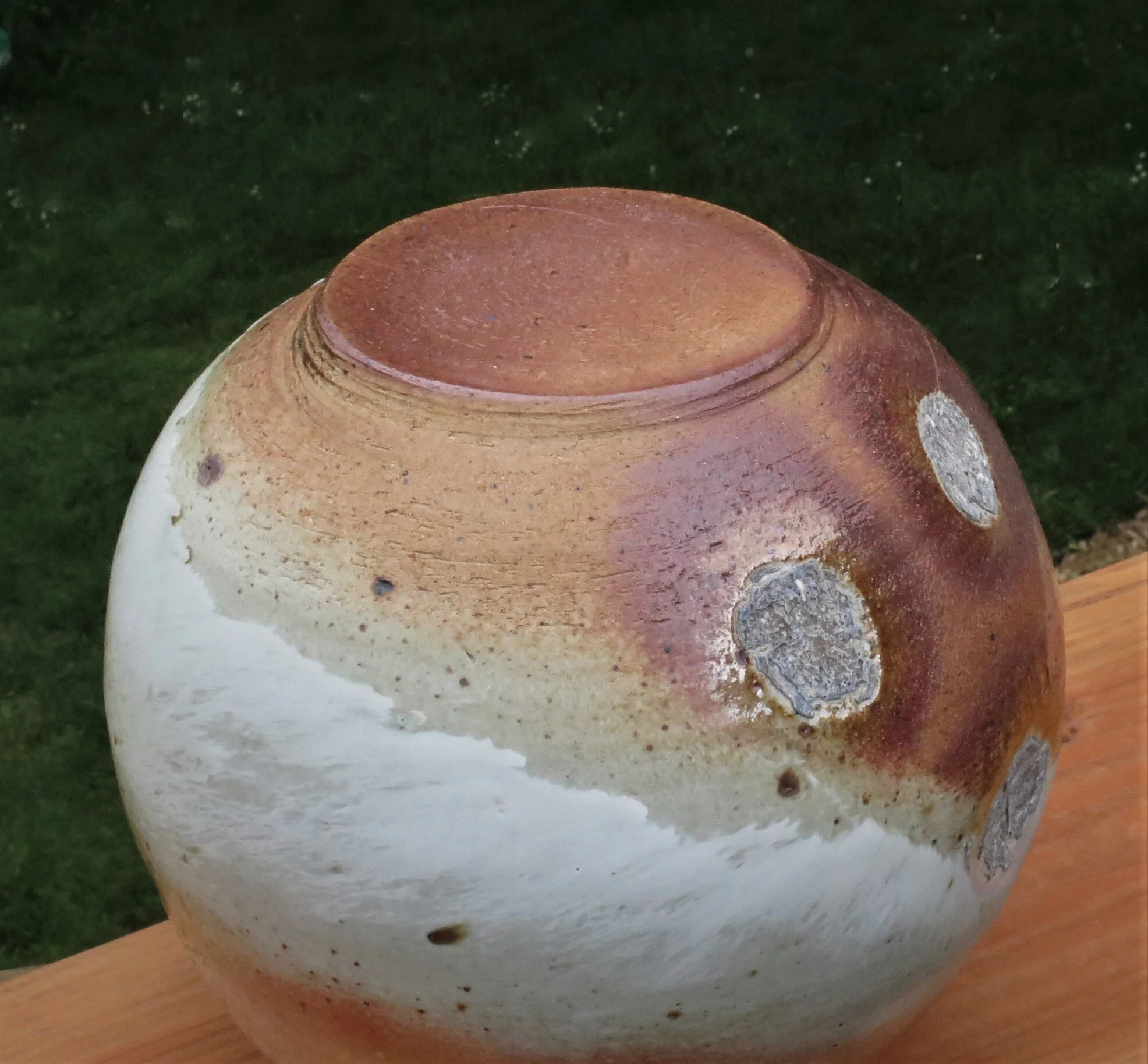 Large jar with shino & whte-6.JPG