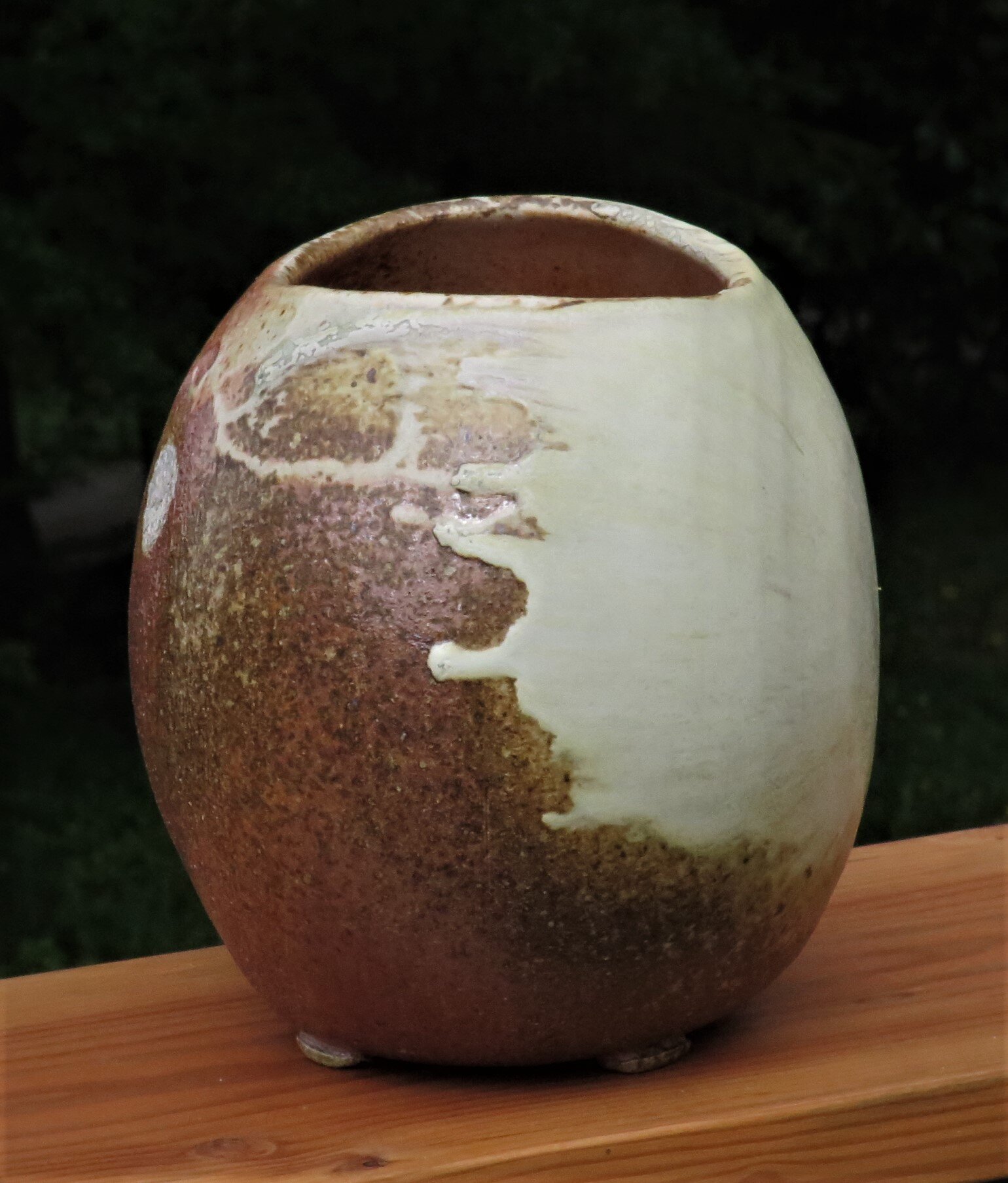 Ovoid vase with white ash glaze-4.JPG