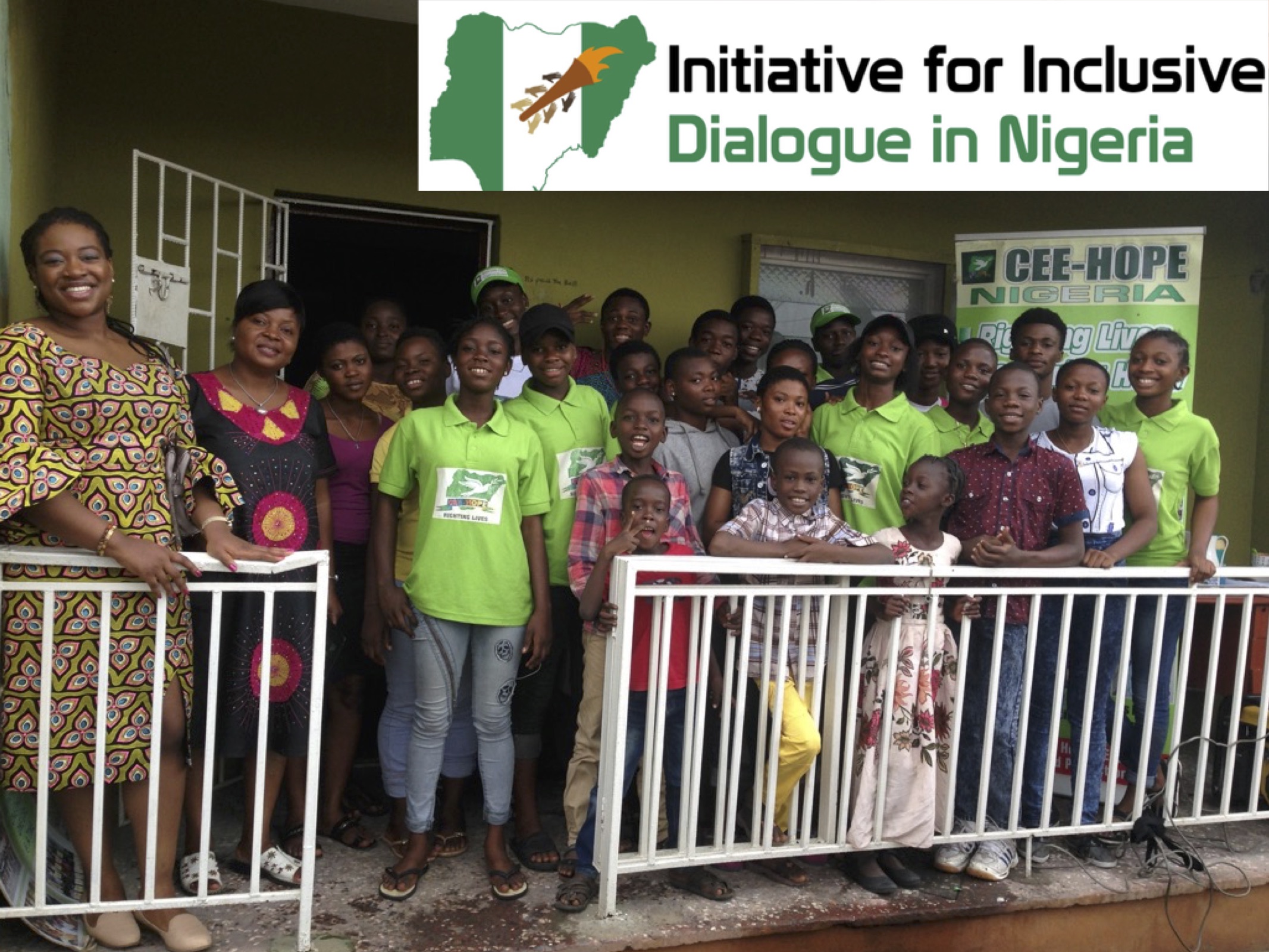 From right - IIDN President, Chiamaka Mogo, CEE-Hope Founder, Betty Abah, with children and youths in attendance from Makoko, Lagos State.