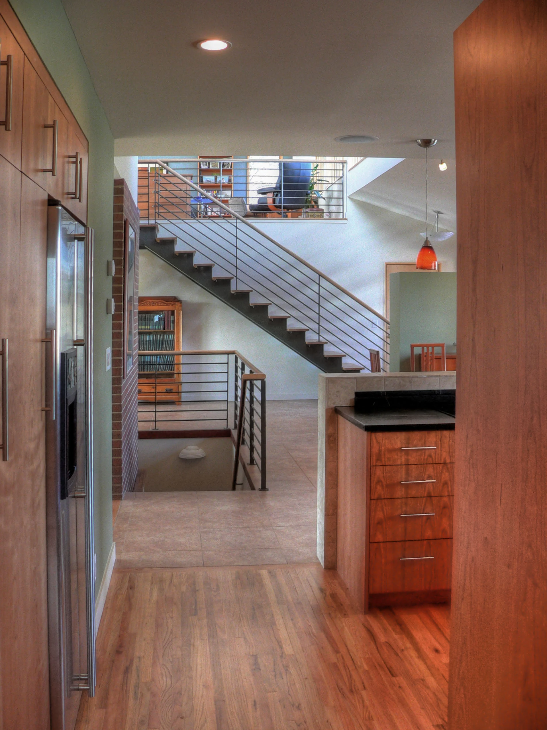 DN hall01.jpg