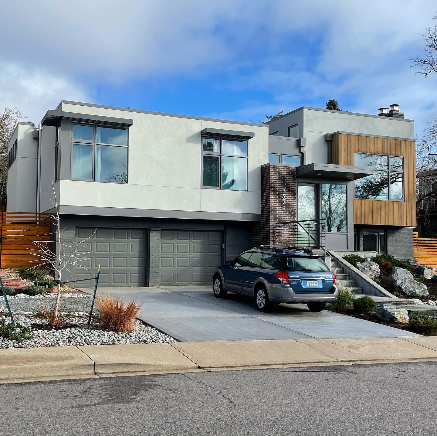 Suburban bi-level houses are often the most architecturally challenging projects we work on. Directly tackling the circulation is often the best approach to bring a new order and articulation to the re-imagined house.

.
.
.
.
#designbuild #colorado 