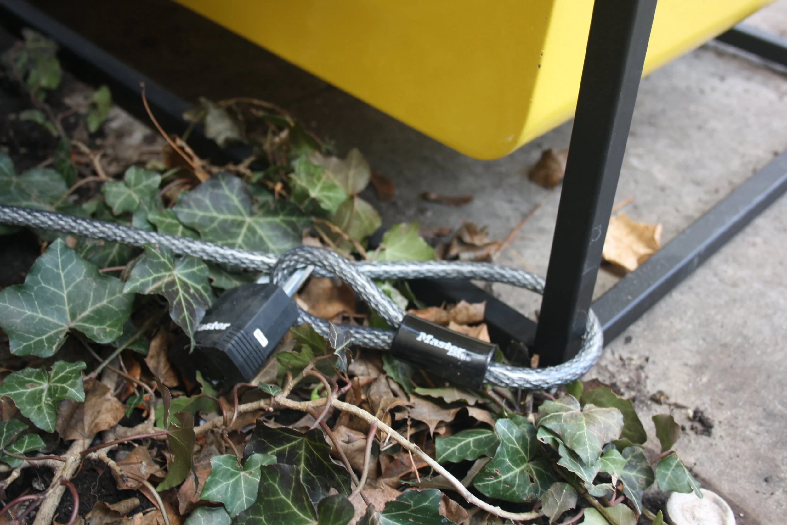 Boxr Prototype - secured with cable