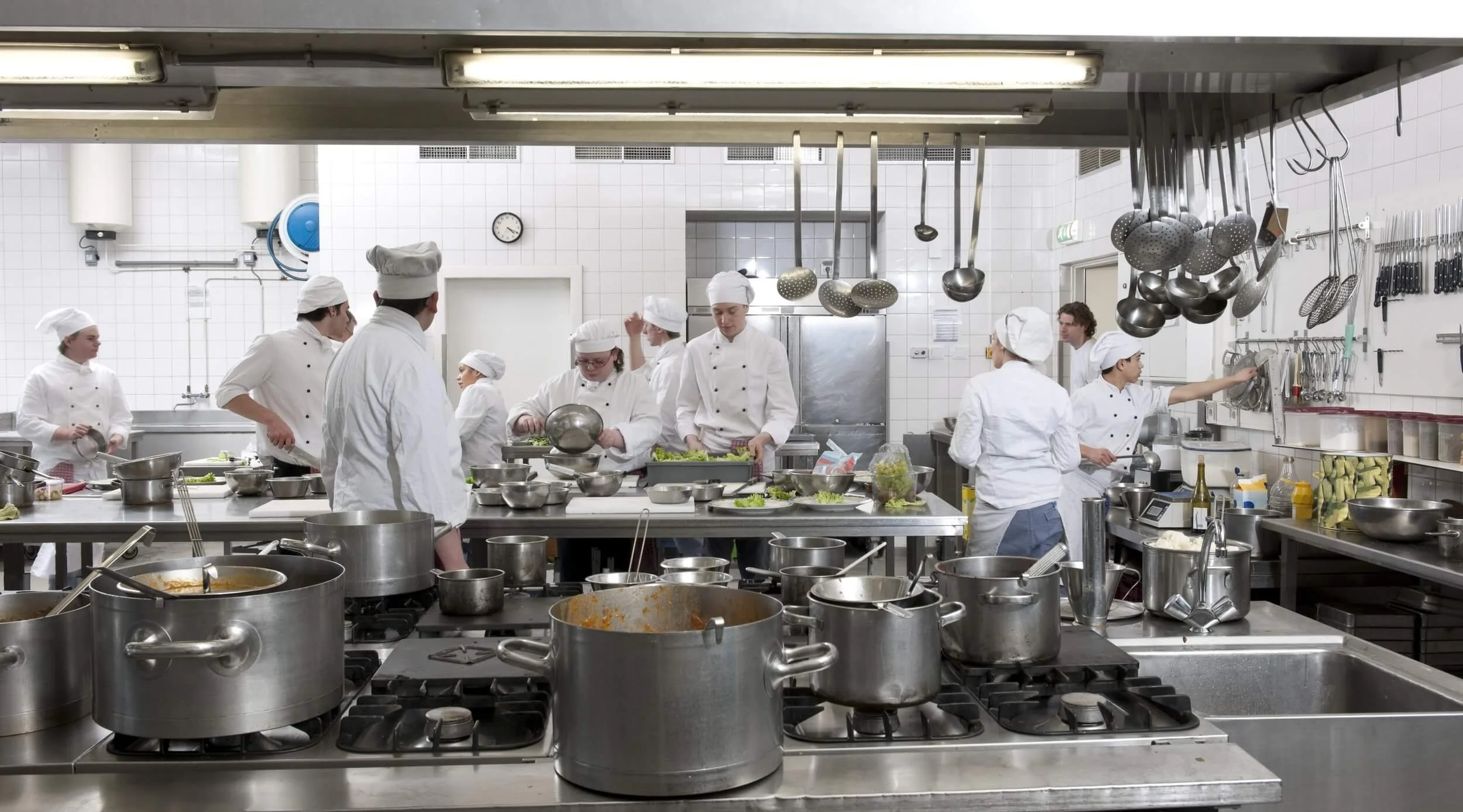 chef_kitchen.jpg