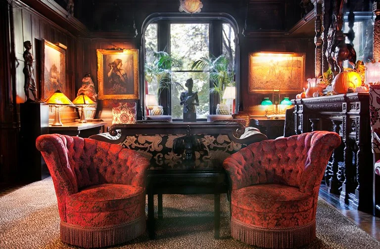 West Parlor, National Arts Club. COURTESY OF THE NATIONAL ARTS CLUB