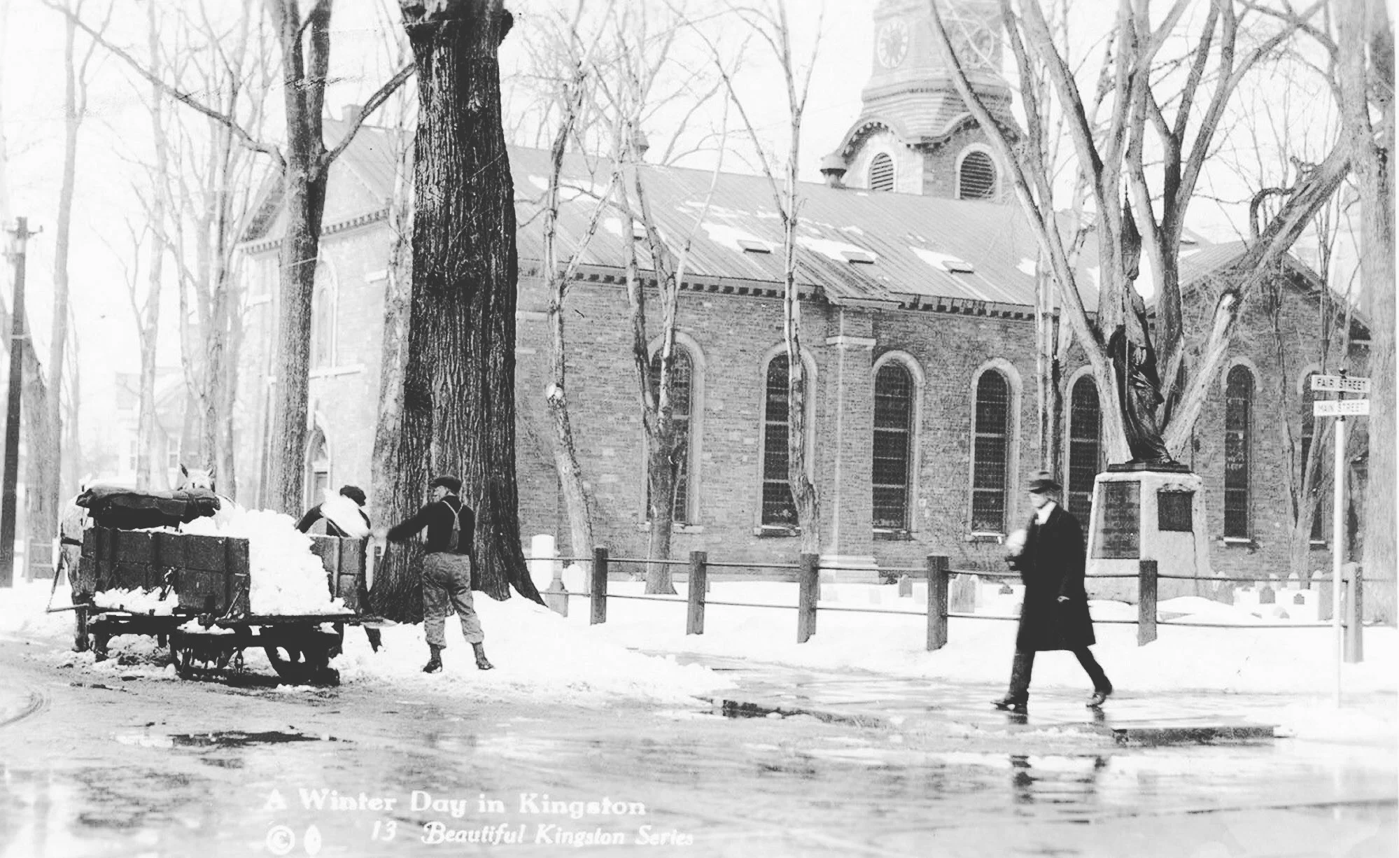 Sale: 25% Off All Fleece/Outerwear!