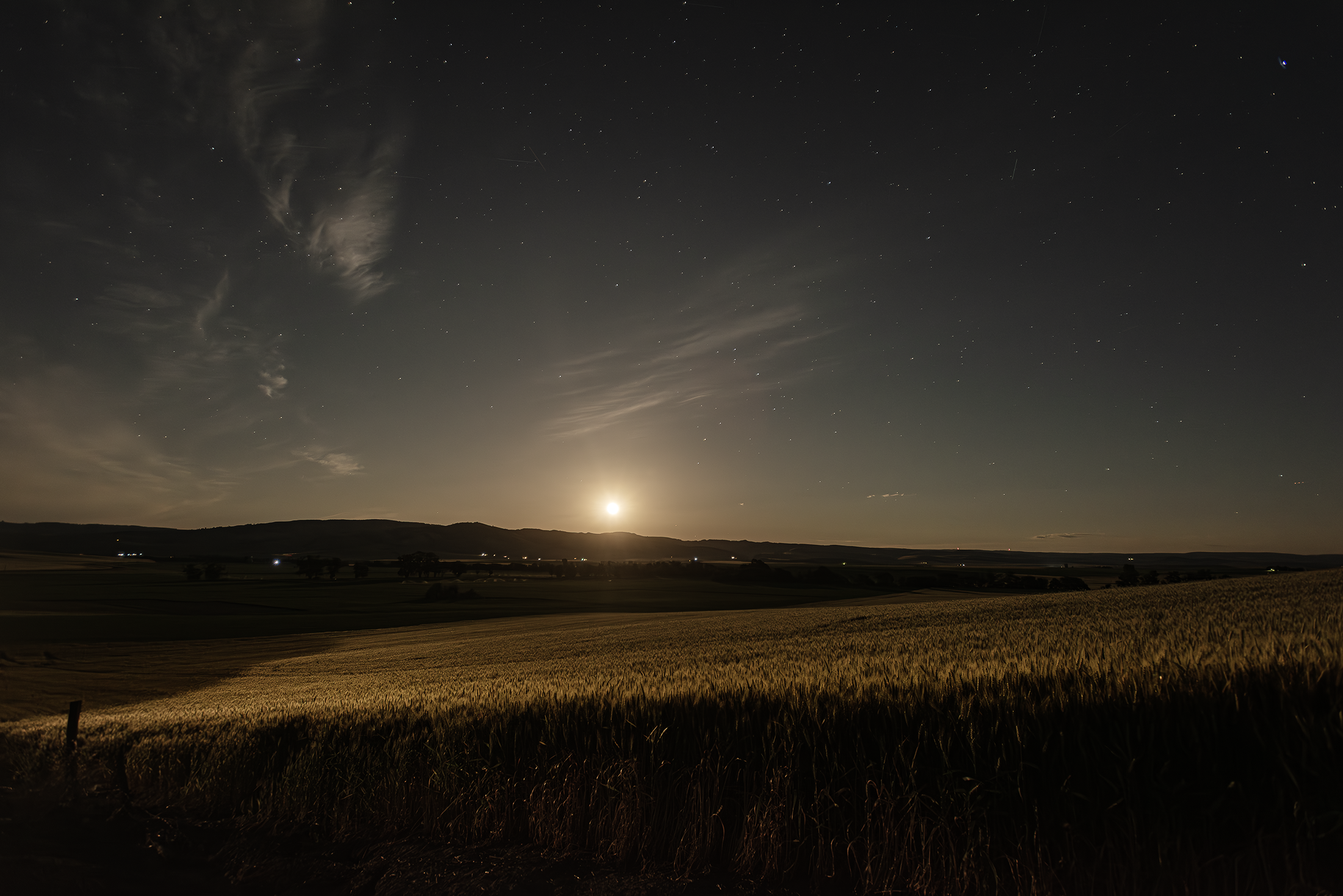 Harvest Moonrise
