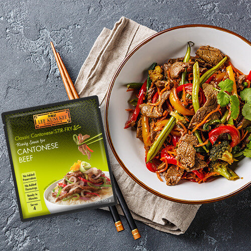 Well-balanced and flavoursome, Lee Kum Kee Ready Sauce for Cantonese Beef is the perfect quick-meal weapon to cook up a deliciously authentic Cantonese meal in minutes. No beef in the fridge? Swap it with other proteins and toss with some greens. So 