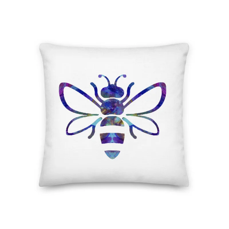 Bee 18x18.jpg