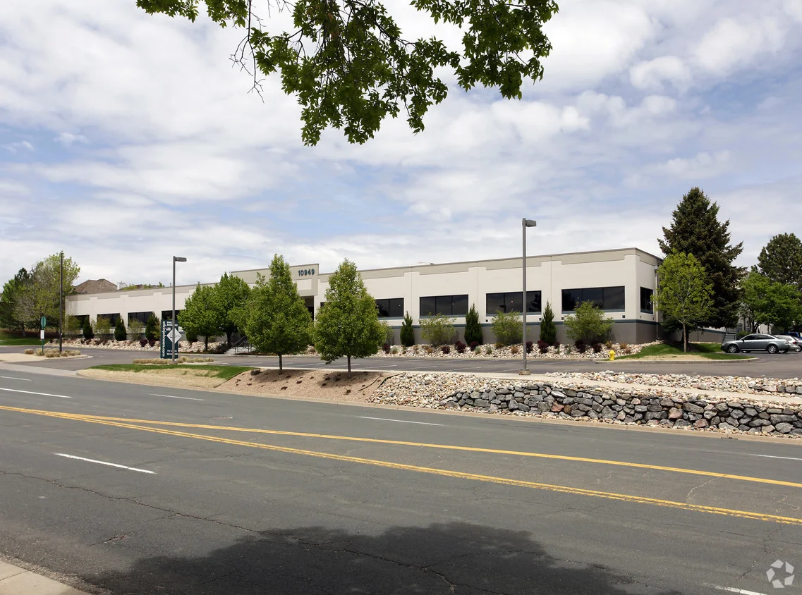 Peakview Business Center