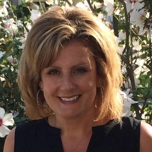 Becky Wisniewski.jpg