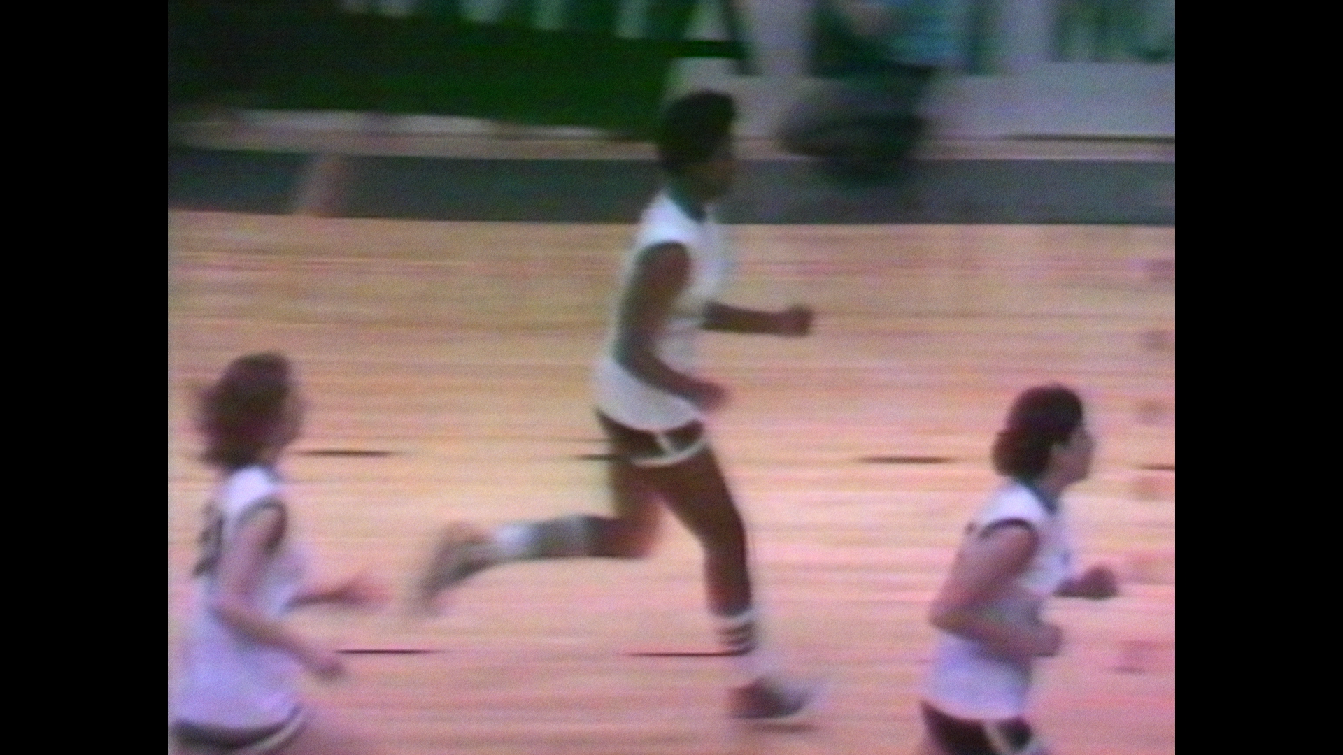 THE_QUEEN_OF_BASKETBALL_NYTIMES_OPDOC_THEATRICAL_DLV_MASTER_24BIT_STEREO_WEB_1920x1080_PRORES422HQ_210603.00_00_44_13.Still003.png