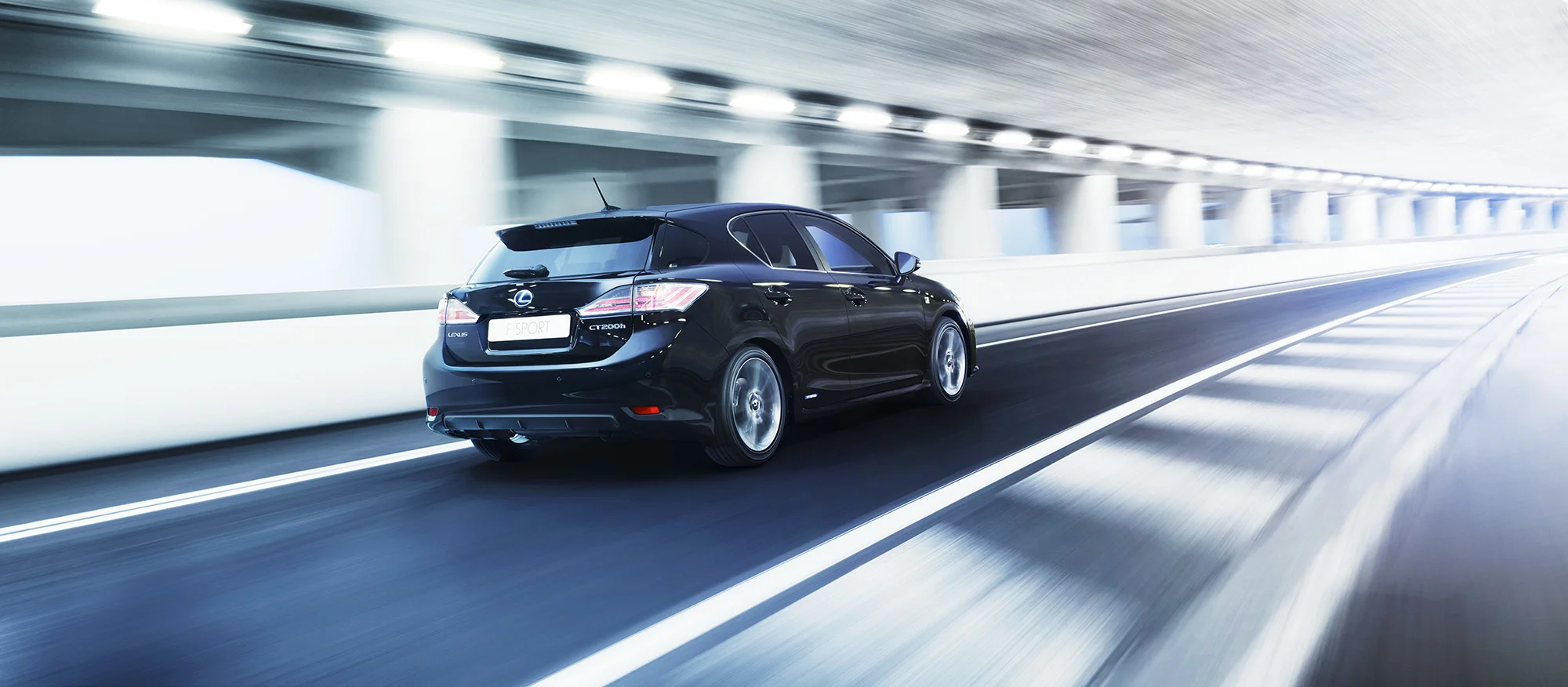 0389_CT200h_Fsport_loc_05_R5.jpg