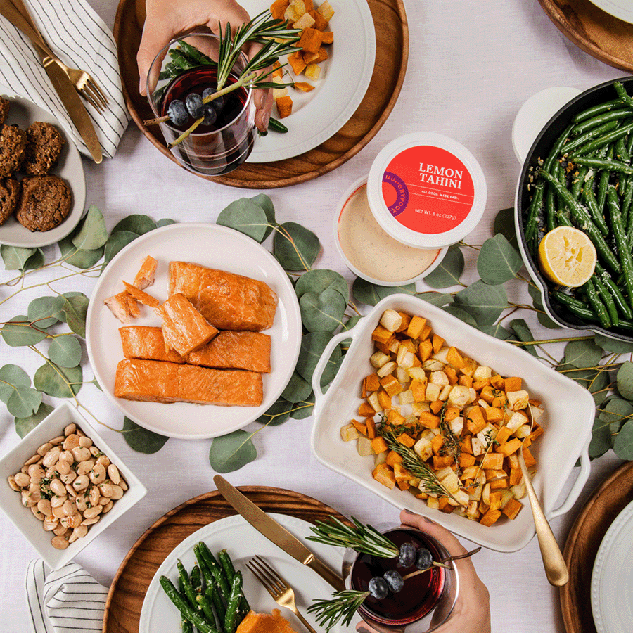 9.24_Holiday+PR_Gif copyb.gif