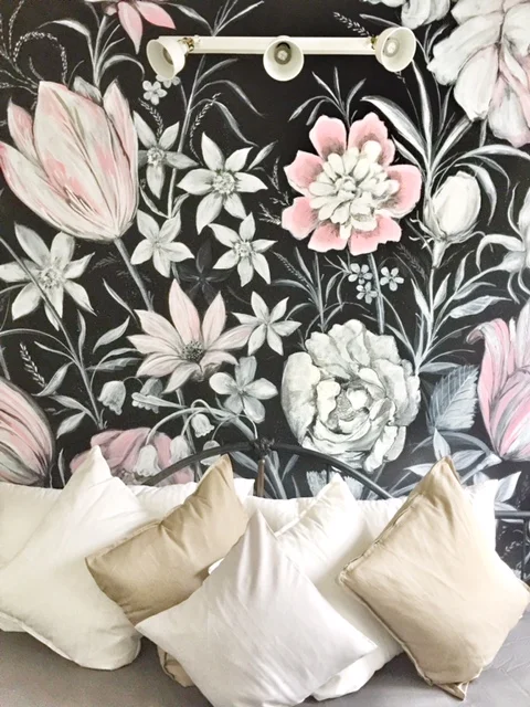 Can't get over the gorgeousness of this wall <3