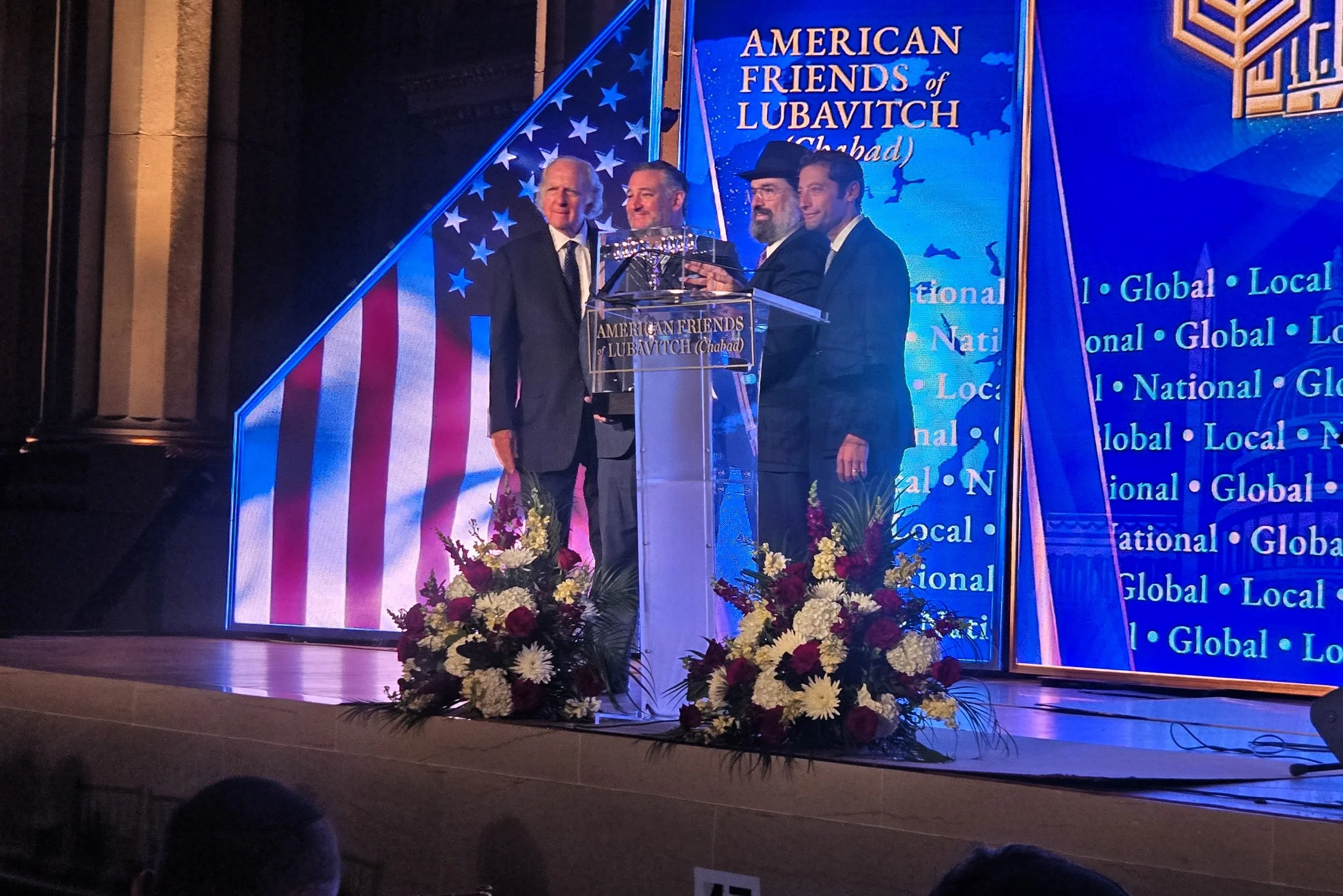 Sen. Ted Cruz presented with the Lamplighter Award