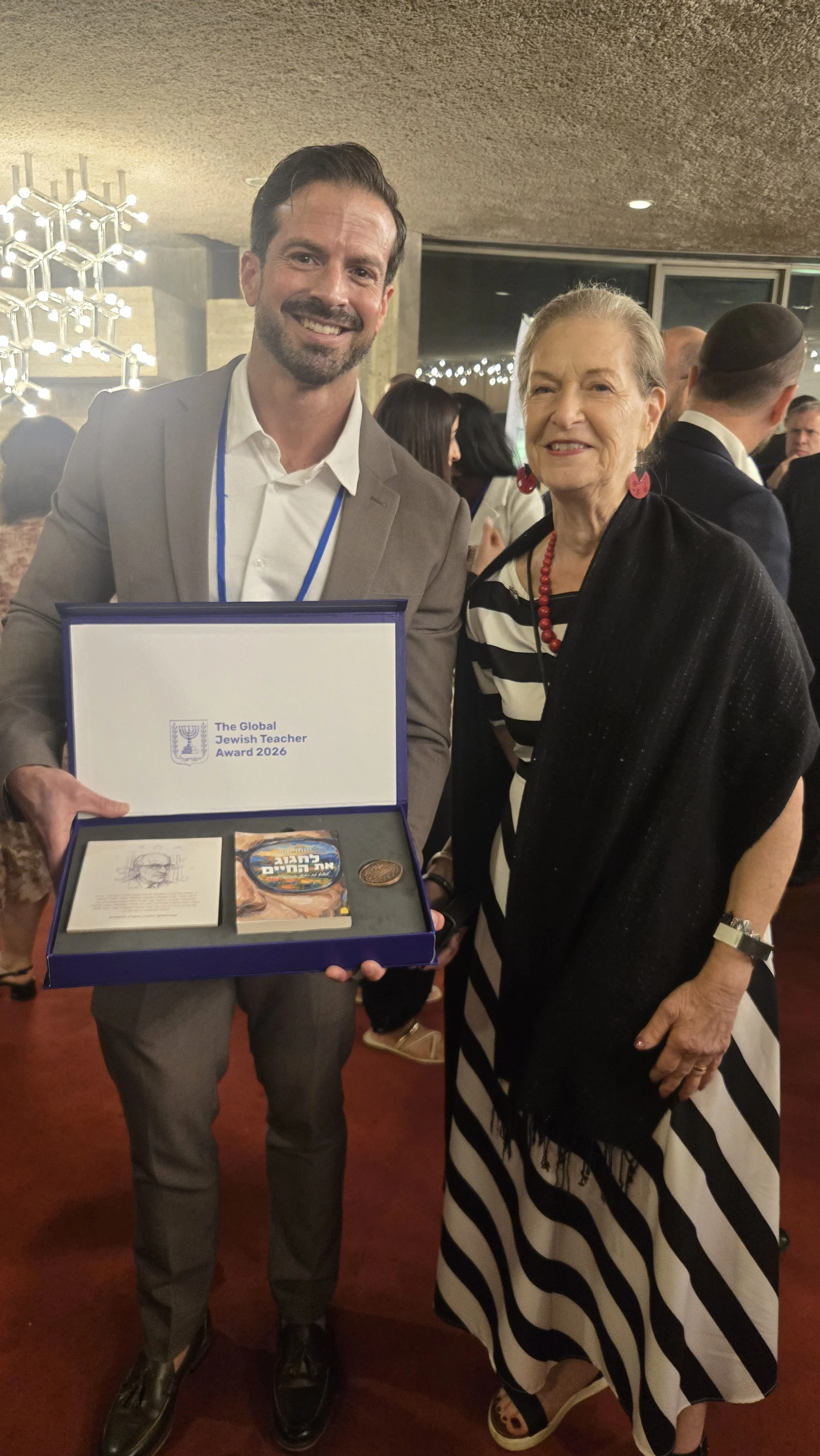Award winner Tal Kattan with Hebrew at the Center founding board president and JEIC board member Arnee Winshall