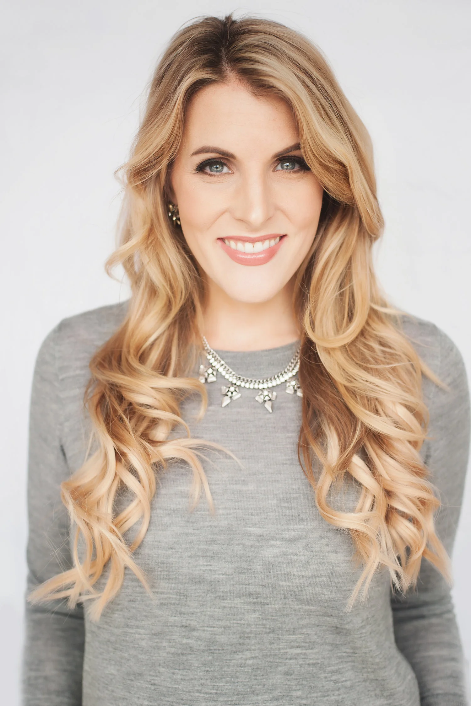AMBER LILYESTROM