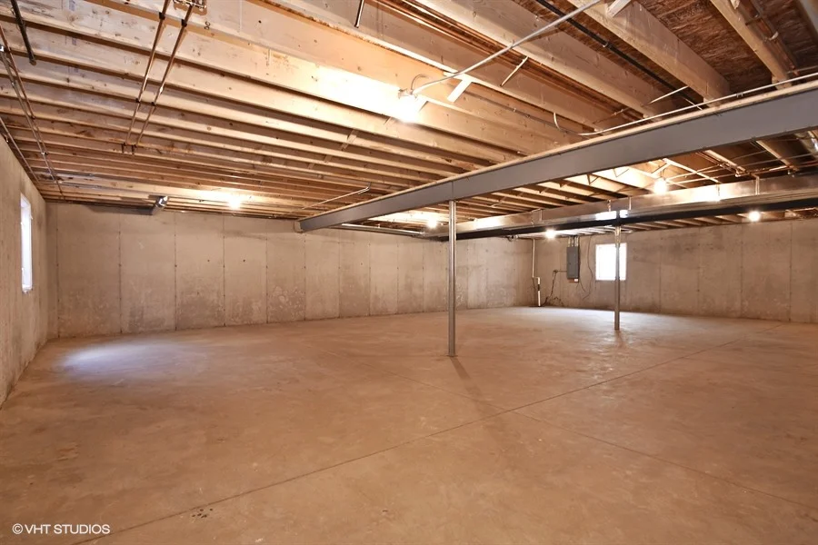 09_485eBethel_22_Basement_LowRes.jpg