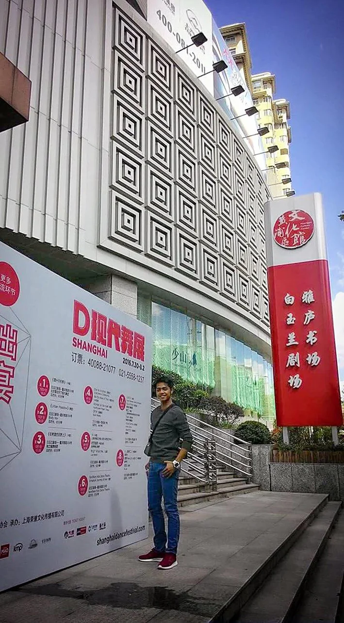 Elmoe in front of the Magnolia Theater, one of the venues of the 2016 Shanghai Contemporary Dance Festival where he and principal artist Gerardo Francisco represented the company.