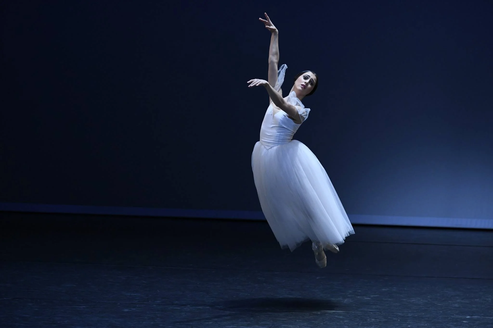 Ethereal as Giselle in her performance at the Winners’ Gala at the 6th Asian Grand Prix last August. Photo courtesy of Asian Grand Prix