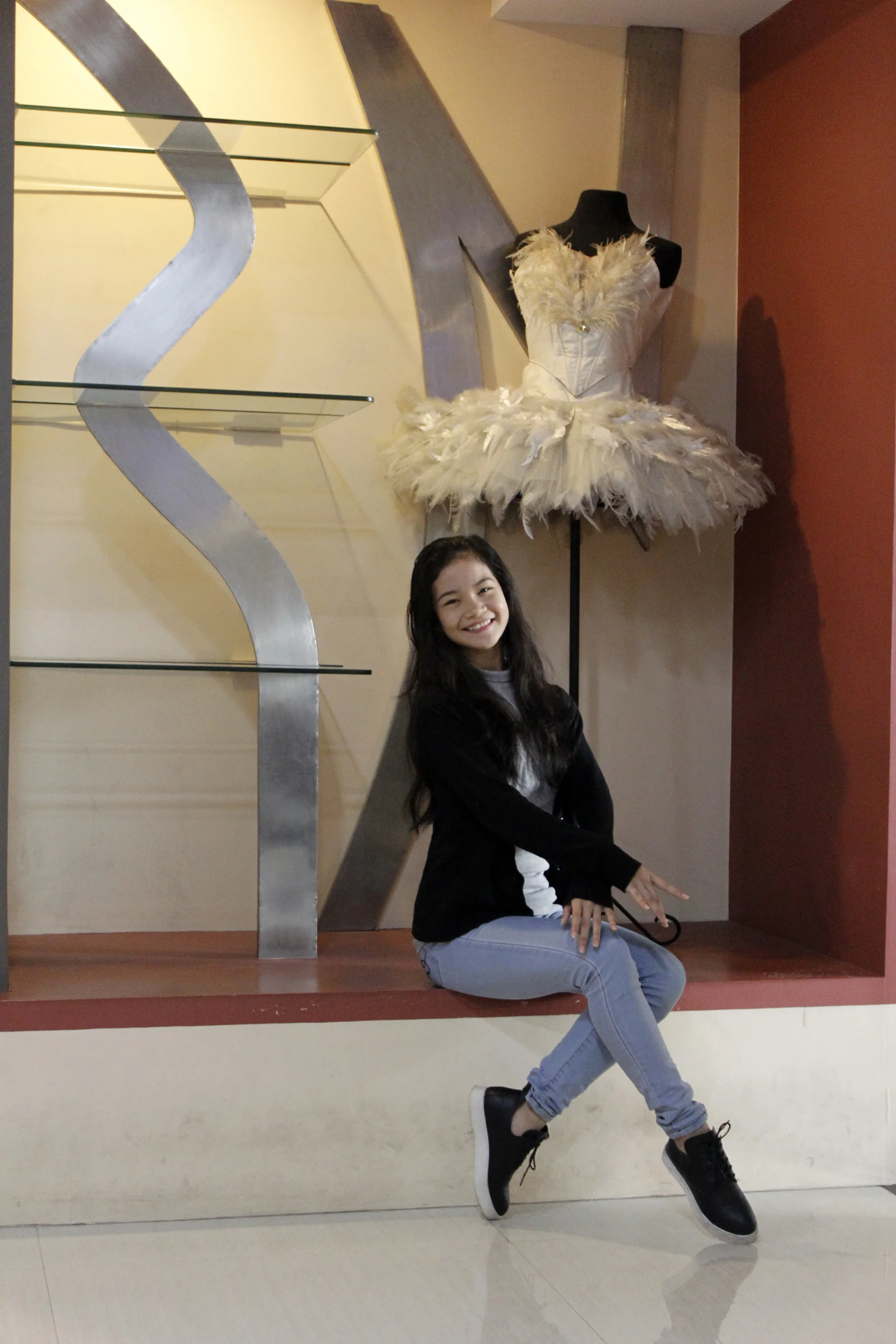 Shaira Comeros has said in her Facebook page, “Ballet isn't just a pink world full of glitter and tutus, it's also full of pain and hard work.” Photo by Jimmy Villanueva