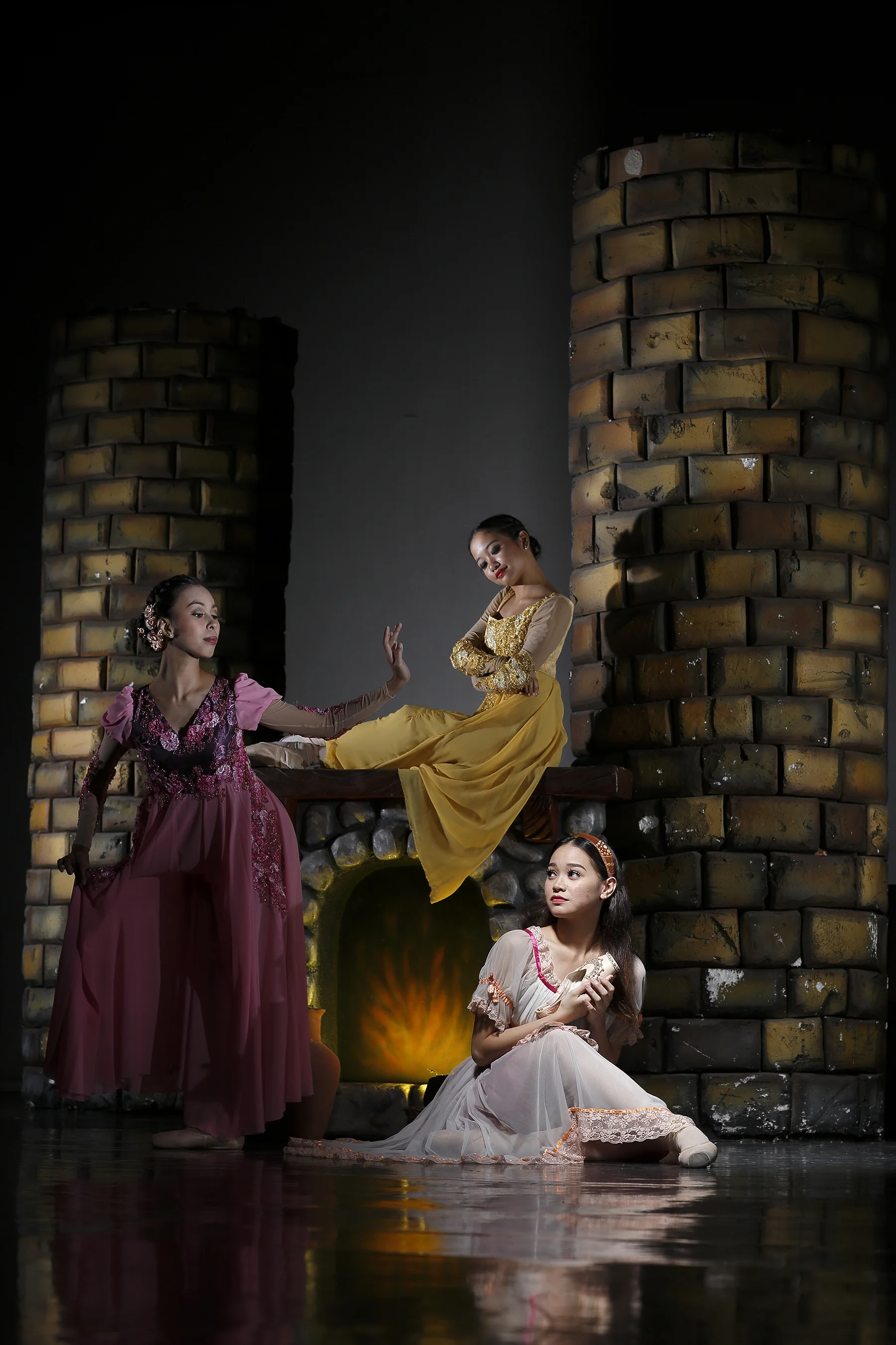 Together with Jasmine Pia Dames (center), Czarina plays stepsister to the hapless Cinderella (Dawna Reign Mangahas) in Ballet Manila’s forthcoming production of the beloved fairy tale.